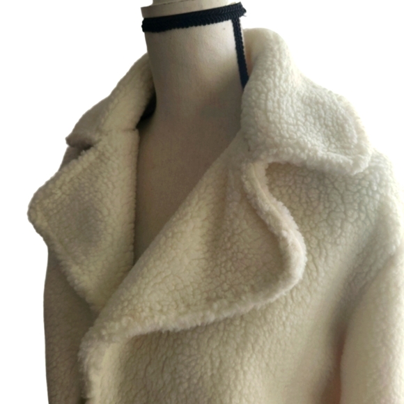 NWT Banana Republic white jacket, size small sharpa style NWT - Picture 6 of 16